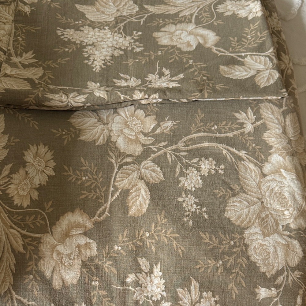 Pottery Barn Floral Duvet Cover in Cream and Brown